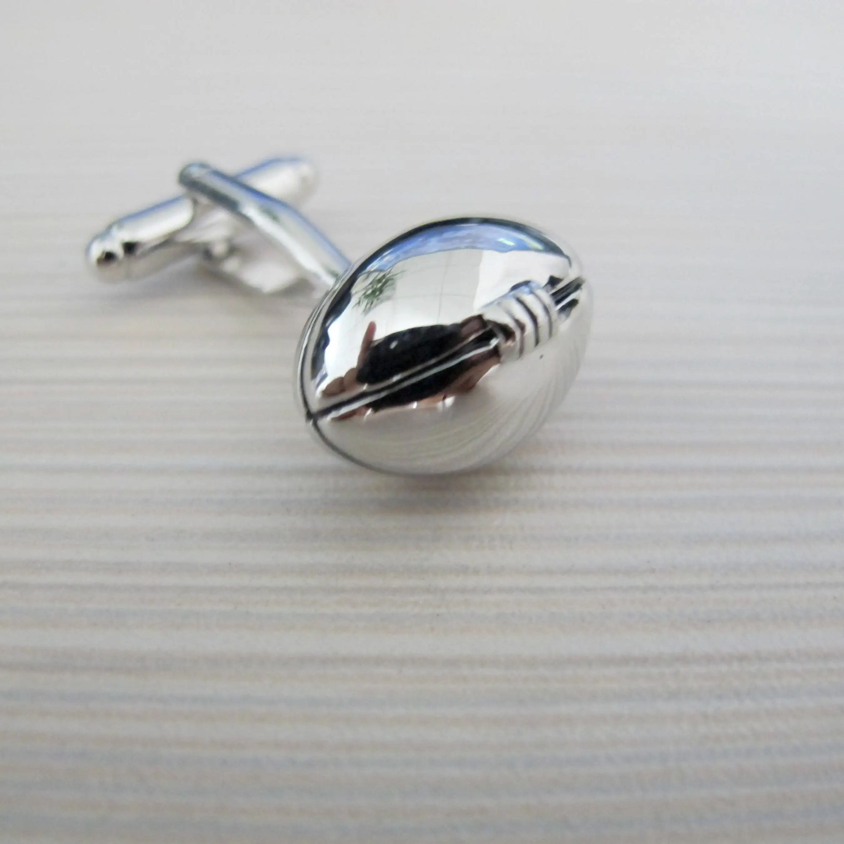 Manset Sepak Bola Desain Rugby Olahraga untuk Pria Bahan Tembaga Berkualitas Manset Warna Perak Grosir & Eceran