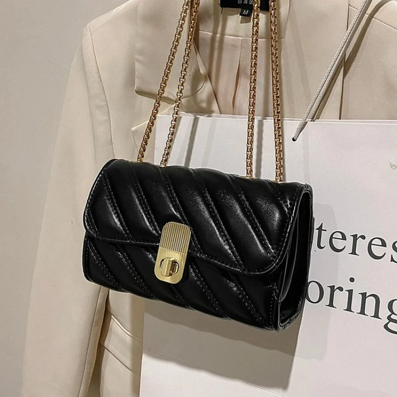 

Fashionable Ladies Crossbody-Bag Crafted From Geo-Printed Leather Featuring Classic Paris Style And High-End Look