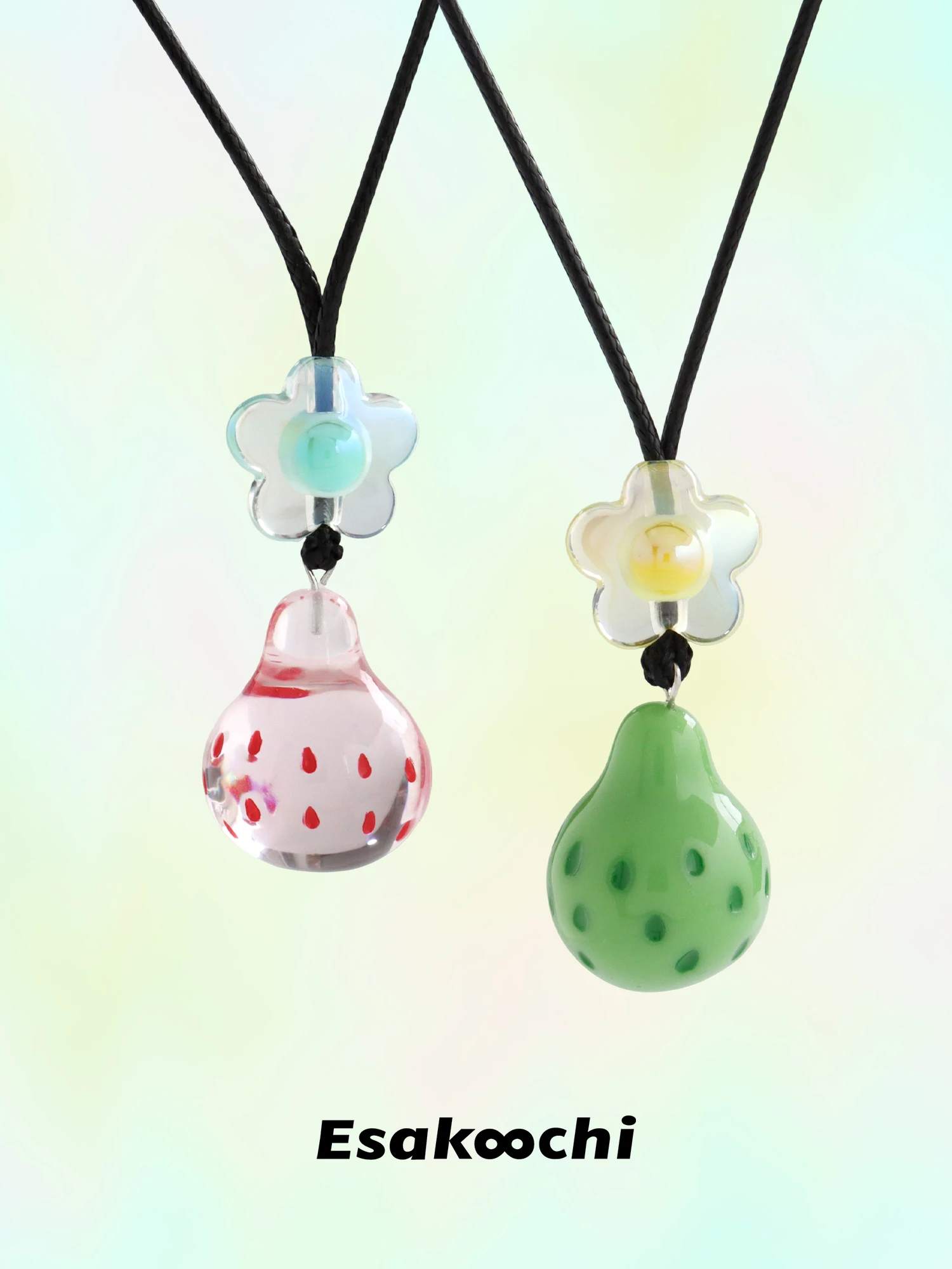 esakoochi-オリジナルデザインピンクとグリーンの梨の花のネックレスかわいいセーターチェーンユニセックス単層ファッションジュエリー