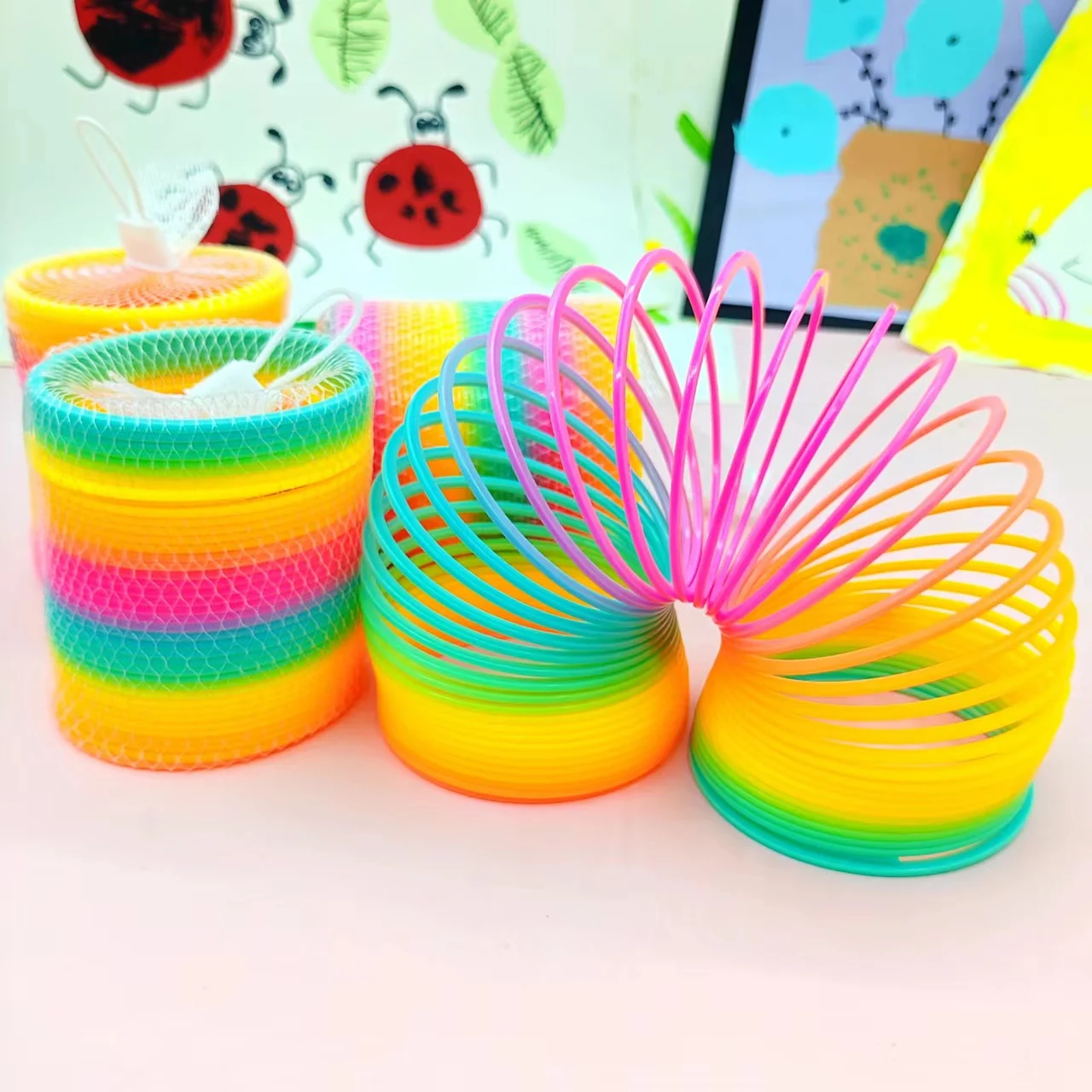 

Rainbow layered music toys, beautiful rainbow circles, holiday party gifts, event rewards, school season gifts