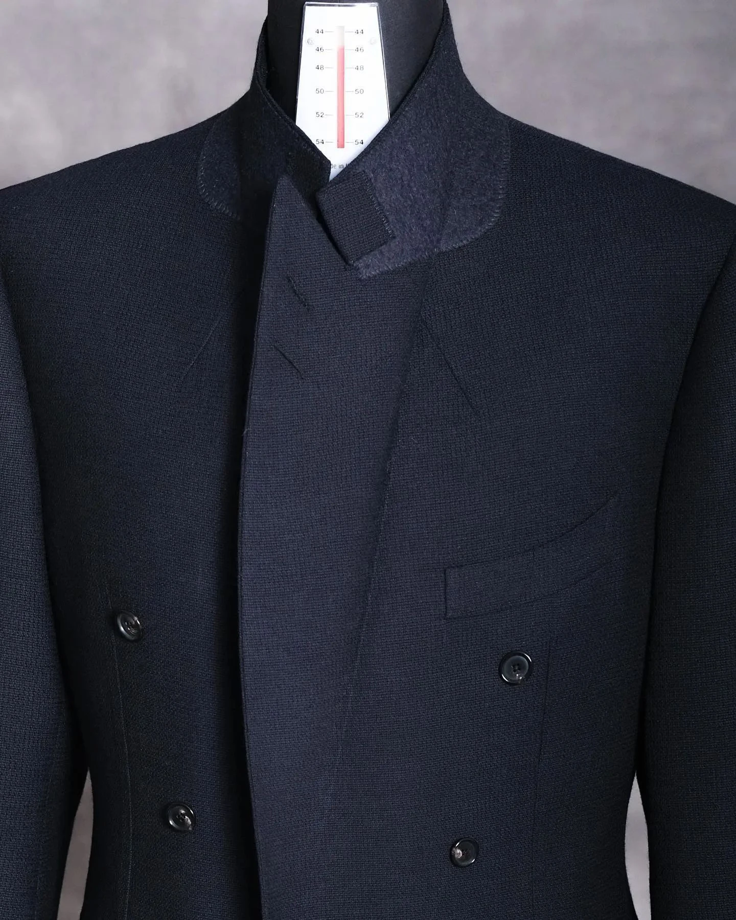 Schwarze Männer Hochzeit Blazer Peaked Revers Bräutigam tragen zweireihige einfarbige Smoking Business Jacke maßge schneiderte nur Mantel