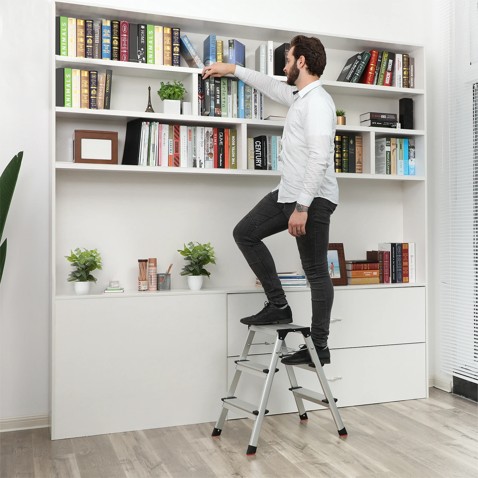 SONGMICS Échelle, Escabeau, Échelle en Alliage d'Aluminium, avec 3 Marches, Marche Pied Multifonctions, Charge : 150 kg