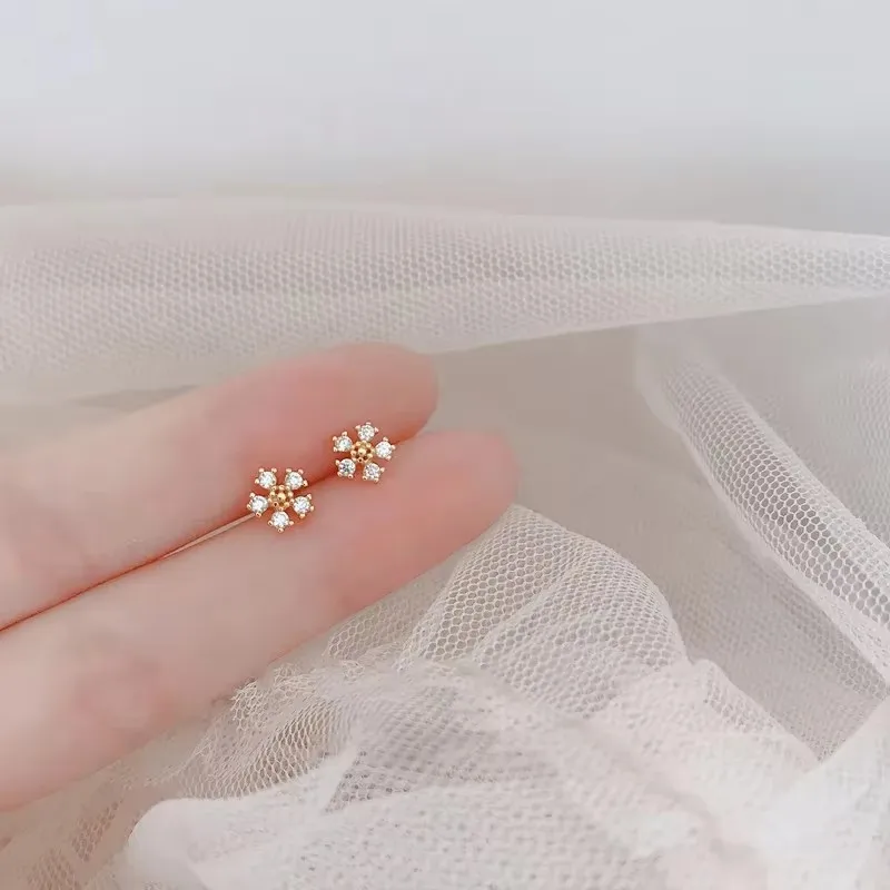Korean Fashion Sweet Cute Flower Mini Stud Earrings For Women Teens Gold Color Hypoallergenic Daily Wear Jewelry Gift