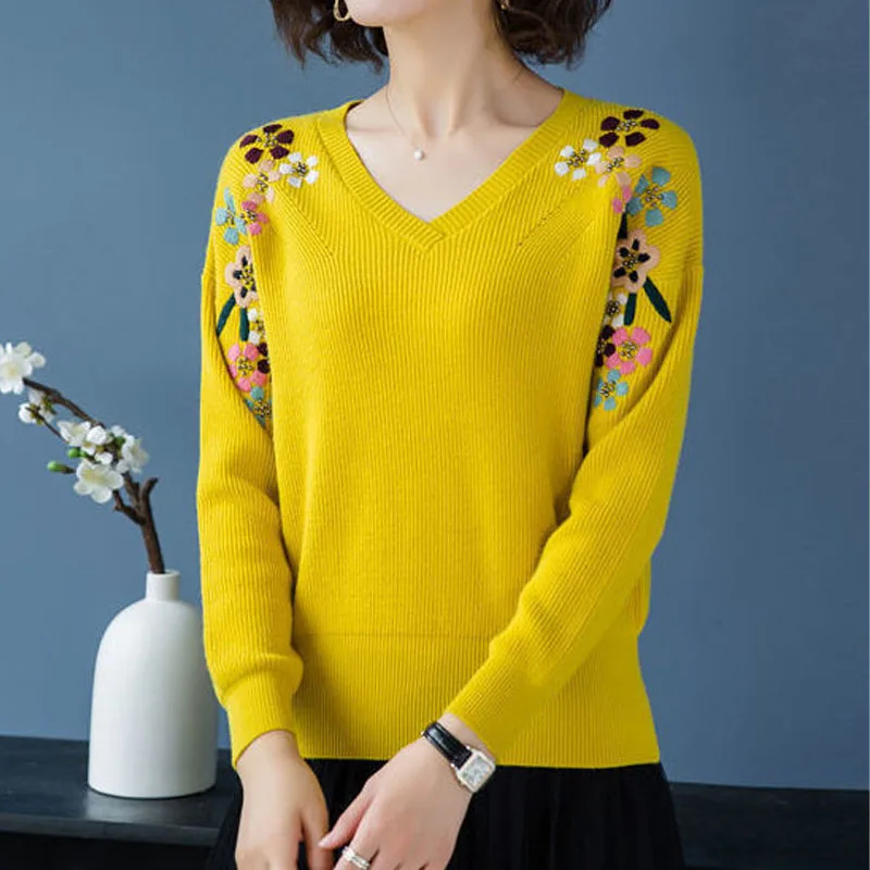 Elegant All-match Embroidery Solid Color Knitted Pullovers Autumn Winter Women's Clothing Fashion Loose V-Neck Short Sweaters