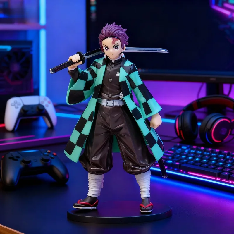 أنيمي شيطان القاتل كيميتسو نو يابا أرقام كامادو تانجيرو عمل الشكل Agatsuma Zenitsu Nezuko المحارب البلاستيكية ألعاب الدمى