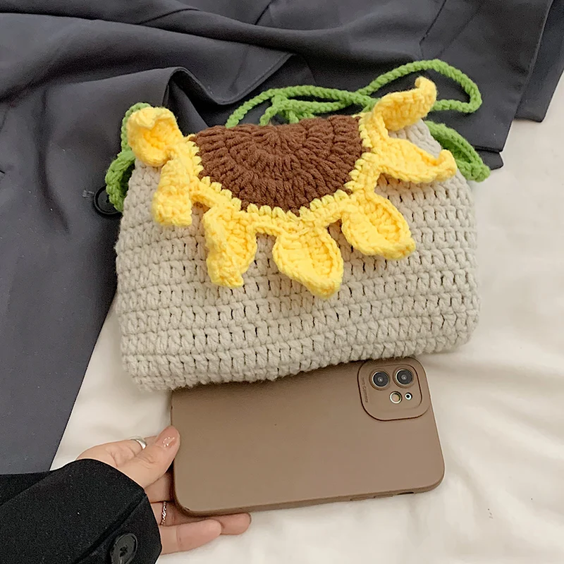 Big Sunflower Crochet Handbag Fashion Knitted Bag Flap Messenger Bag Lady Satchel Casual Handmade Bag Versatile Crossbody Purse