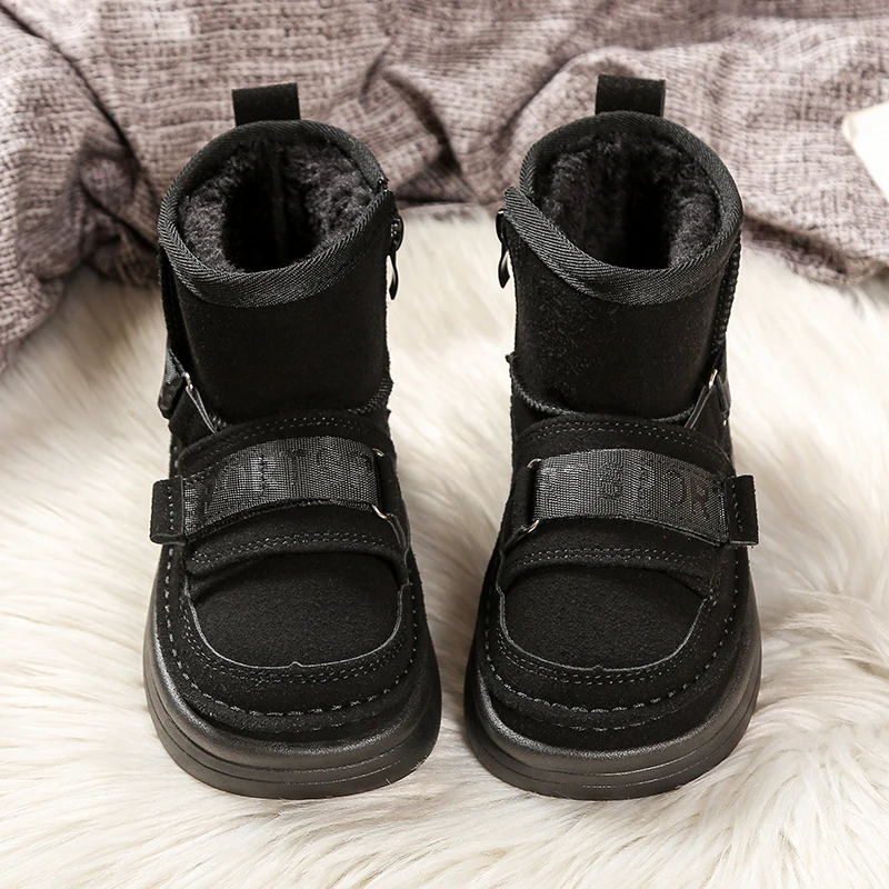 

Детская обувь для хлеба, обувь из флиса и утолщенного хлопка, зимние сапоги для девочек, новые зимние нескользящие ботинки для мальчиков 2025 года.