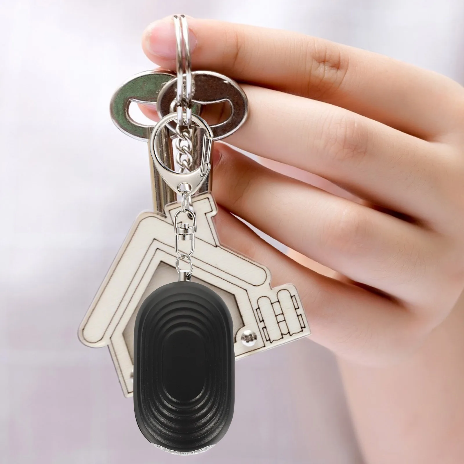 

1PC Anti Alarm Personal Security Alarm Device Emergency Safety Alarms Accessories Outdoor LED Flashlight