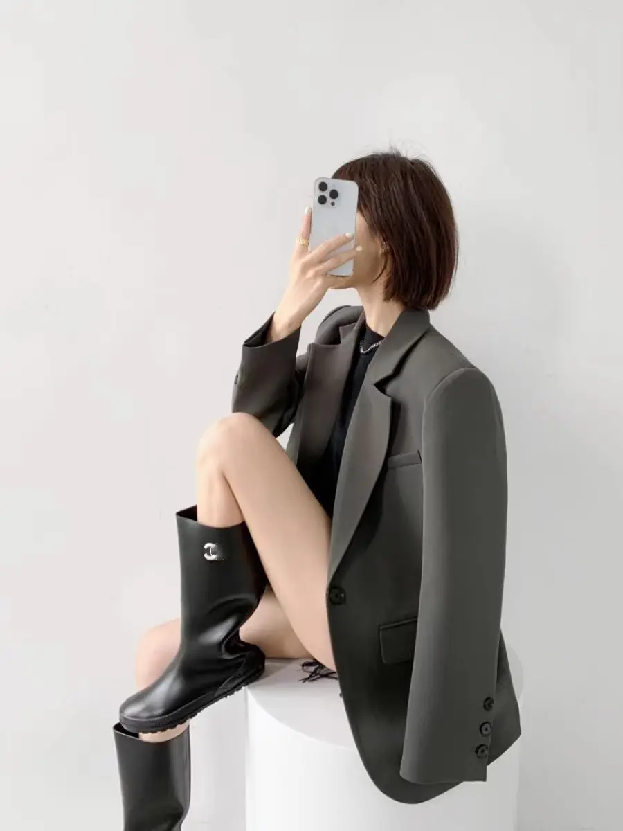 Small Commuter Versatile Black Gray Power Type Flat For Small Suit 2026 Spring And Autumn New Korean Version Casual Jacket Women