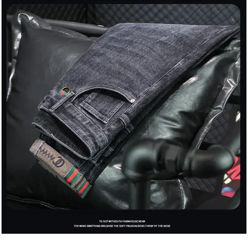 عارضة الأسود المطبوعة المطرزة سليم صالح الرجال الجينز مرونة الصيف نمط جديد الراقية أزياء العلامة التجارية بسط الدينيم السراويل