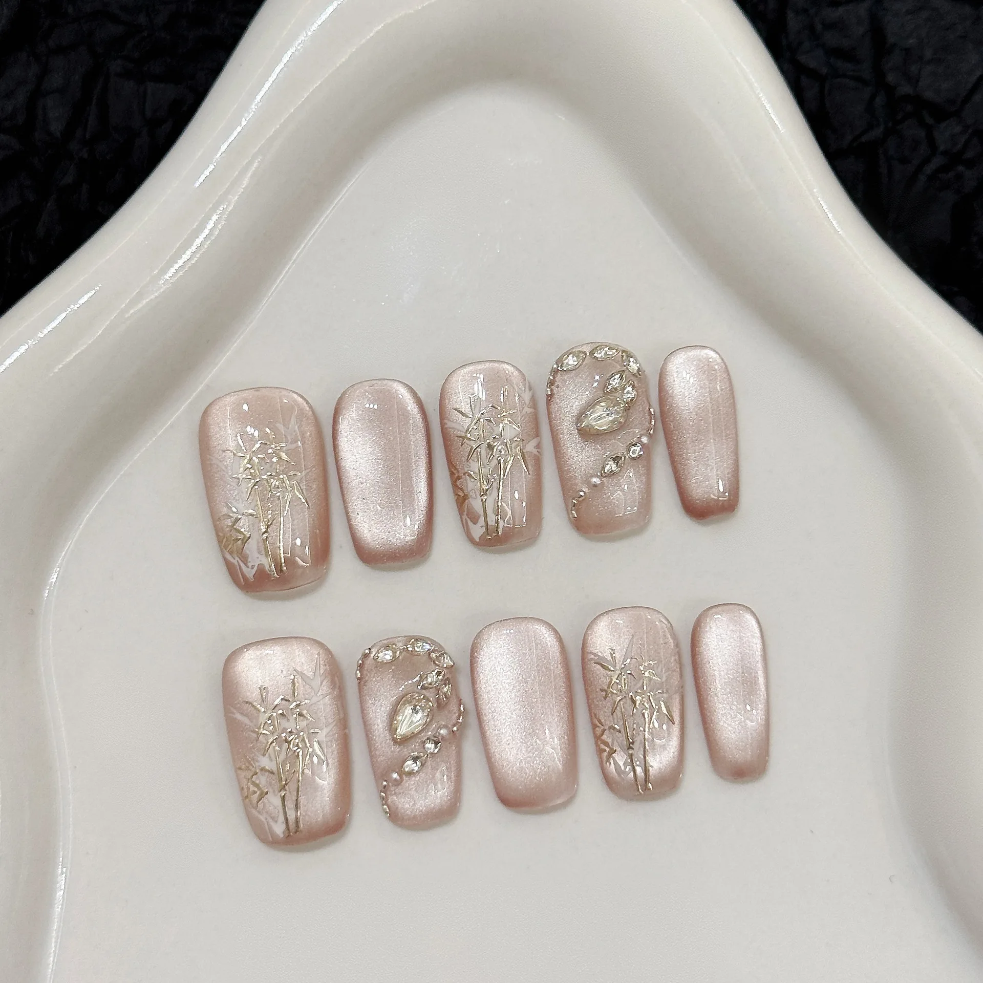 

10 PCS Luxury Handmade Press on Nails Midlle Square Chinoiserie Pile drilling Design with 3-PIECE Tool Adhesive Nail Glue Tabs