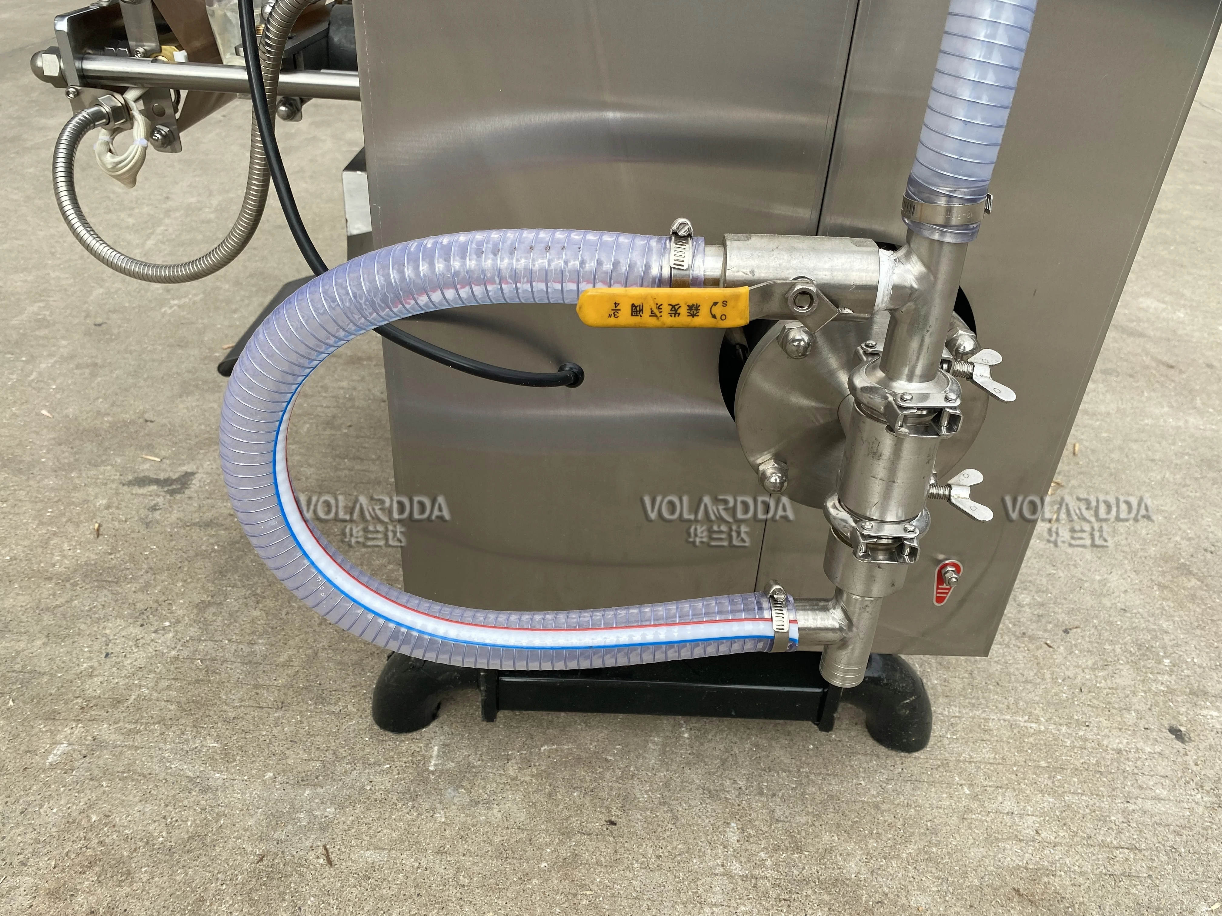 آلة تعبئة وتغليف السوائل ختم المياه التلقائي في آلة بلاستيكية معدات المياه المعبأة في أكياس المورد الصيني