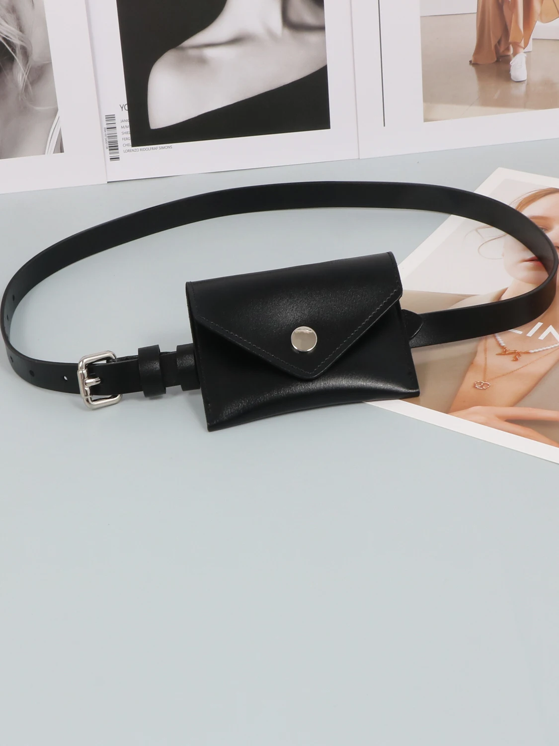 

Новая декоративная чистая версия поясная сумка из воловьей кожи с ремнем для женщин модная корейская маленькая квадратная сумка