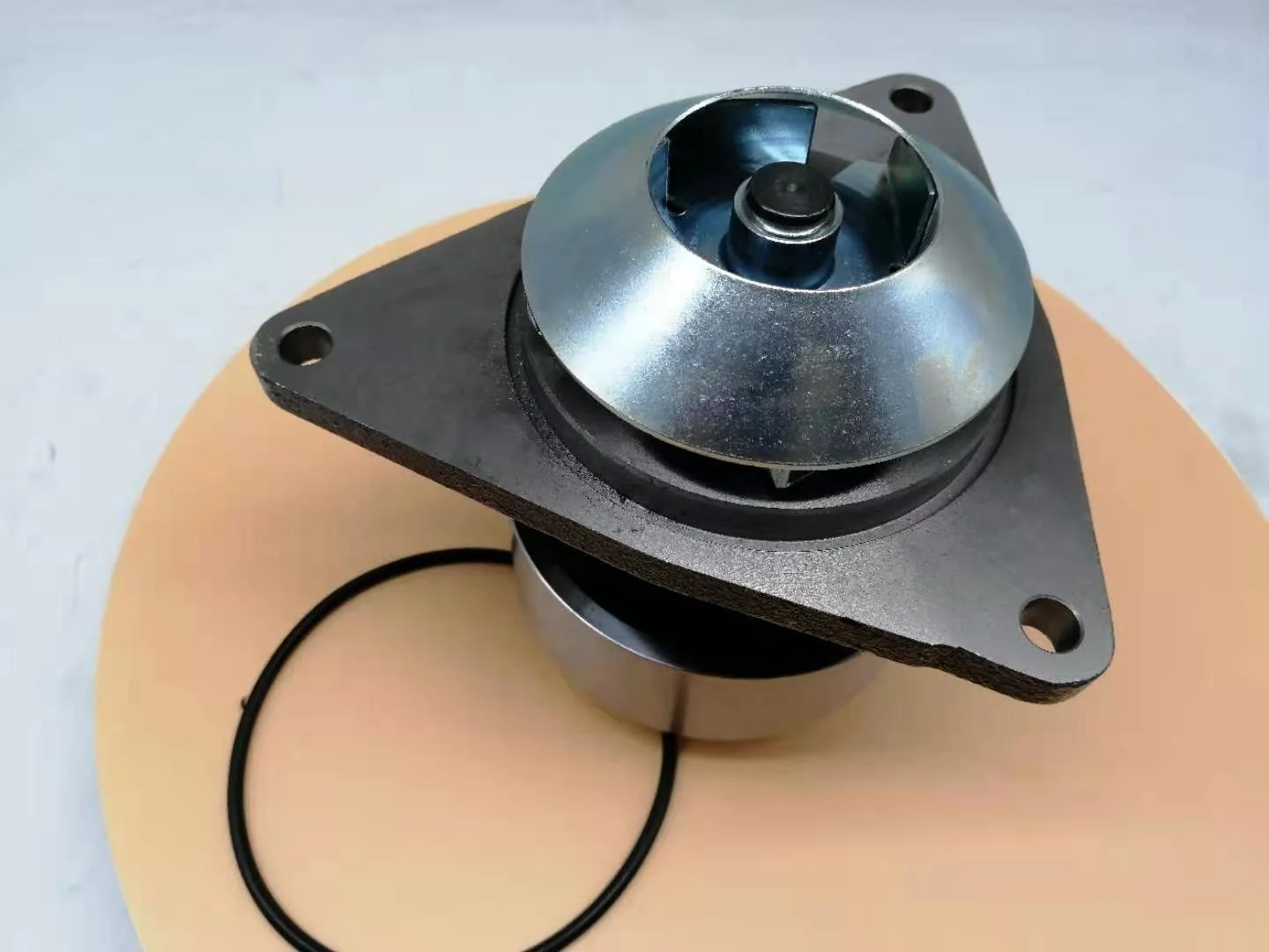 6CT8.3 Engine Water Pump 3802973 4089647 3286293 3929612 For R290LC-7 R300-5 R300 Excavator