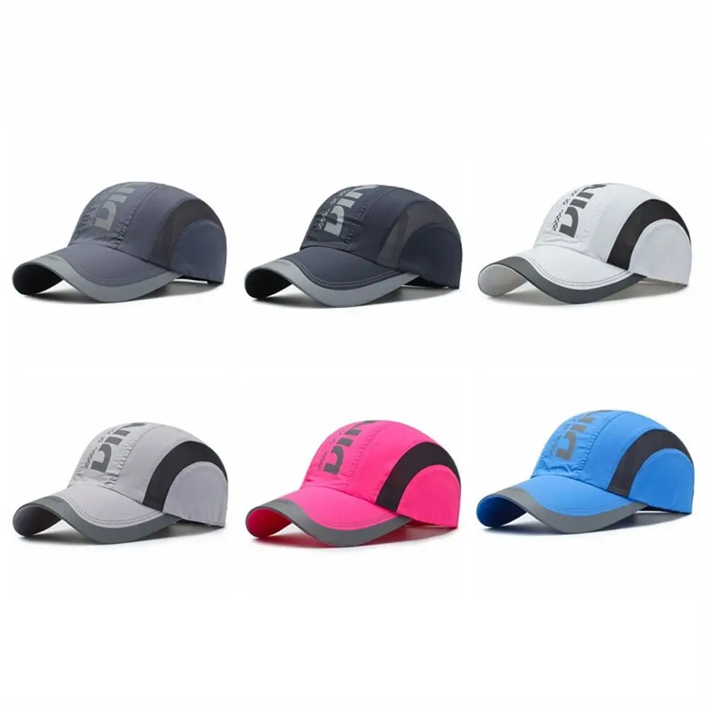 Berretto estivo traspirante ad asciugatura rapida Cappello sportivo snapback impermeabile Berretto da baseball con protezione solare regolabile Pesca in bicicletta