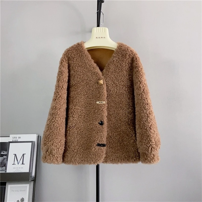 Women Girl Sheep Shearling V-neck Multifaceted Design Buttons Short Coat Female Lamb Wool Warm Coat PT452