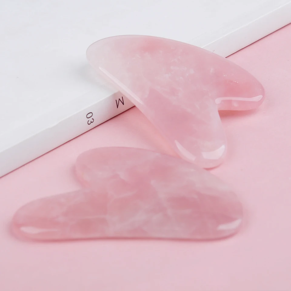 Placa de Gua Sha de Resina em Formato de Coração para Massagem Facial, Raspador e Massageador Portátil para Cuidados com a Pele
