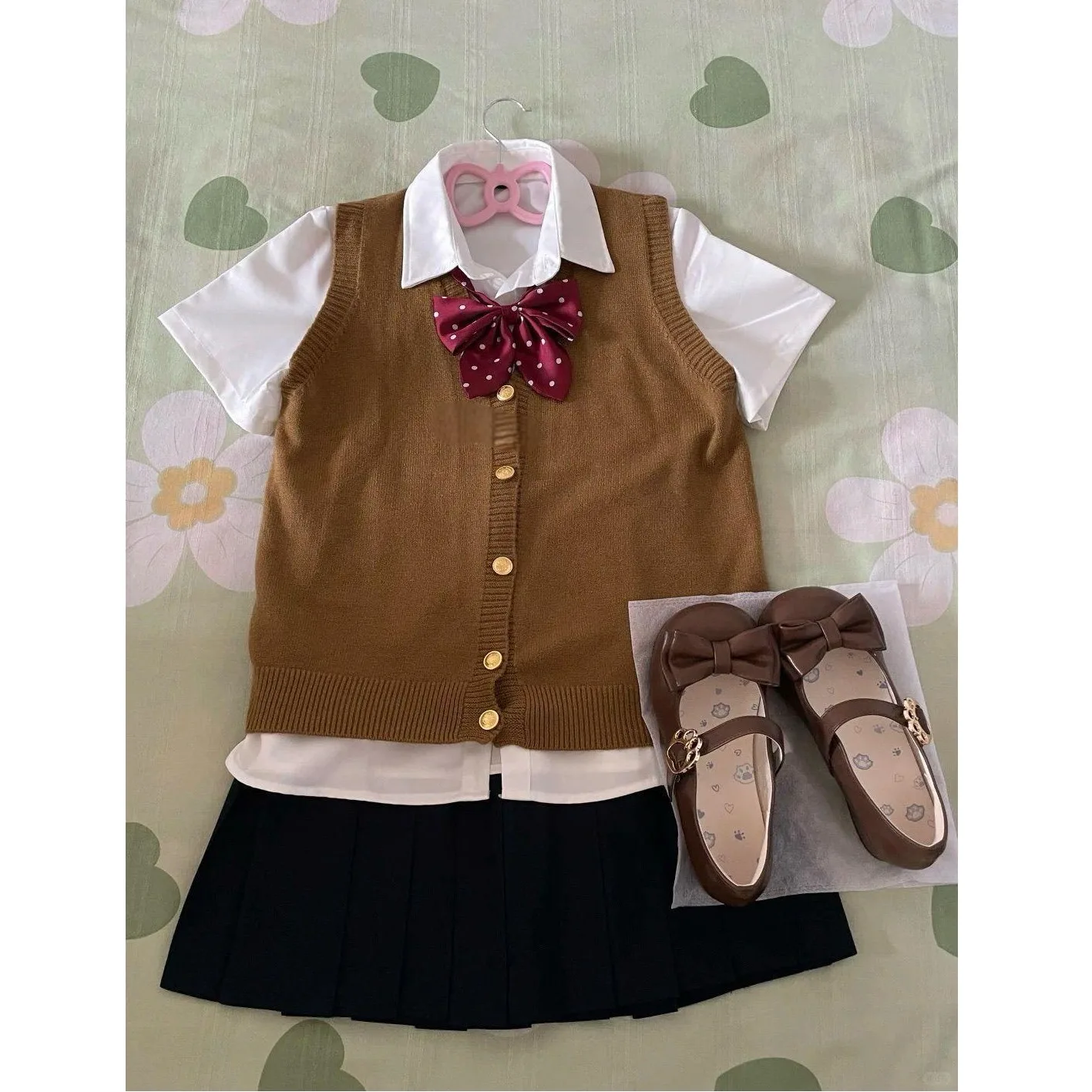 

plus Size College JK Uniform Women's Knitted Cardigan Vest Skirt Set Casual Style Short Sleeve V-Neck Four Seasons Wear