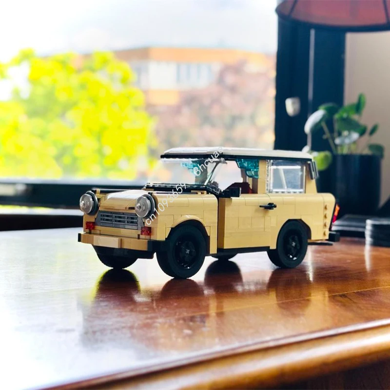 

788pcs MOC Trabant Universal Model Building blocks craft toys Kids Architecture Brick Modular Christmas gifts