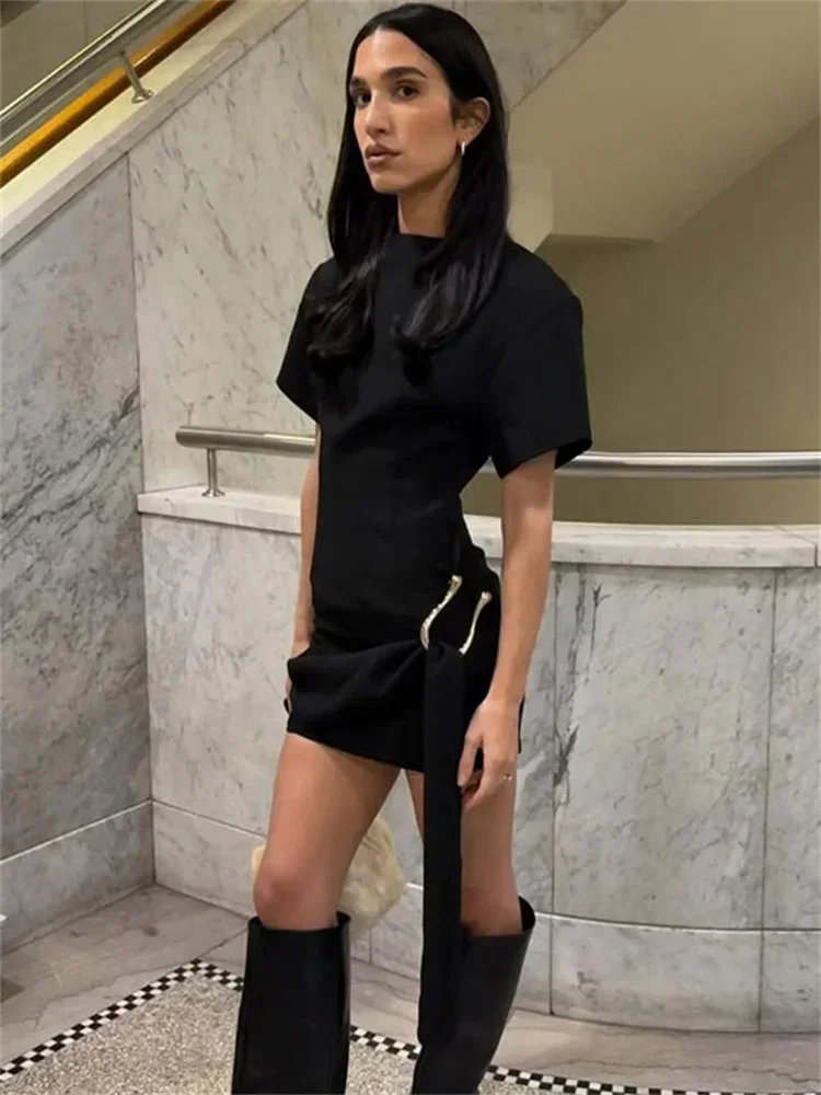 ファッションメタリックスリムミニドレス女性半袖ハイウエストフリルエレガントな包帯パーティードレス女性のボディコンドレス