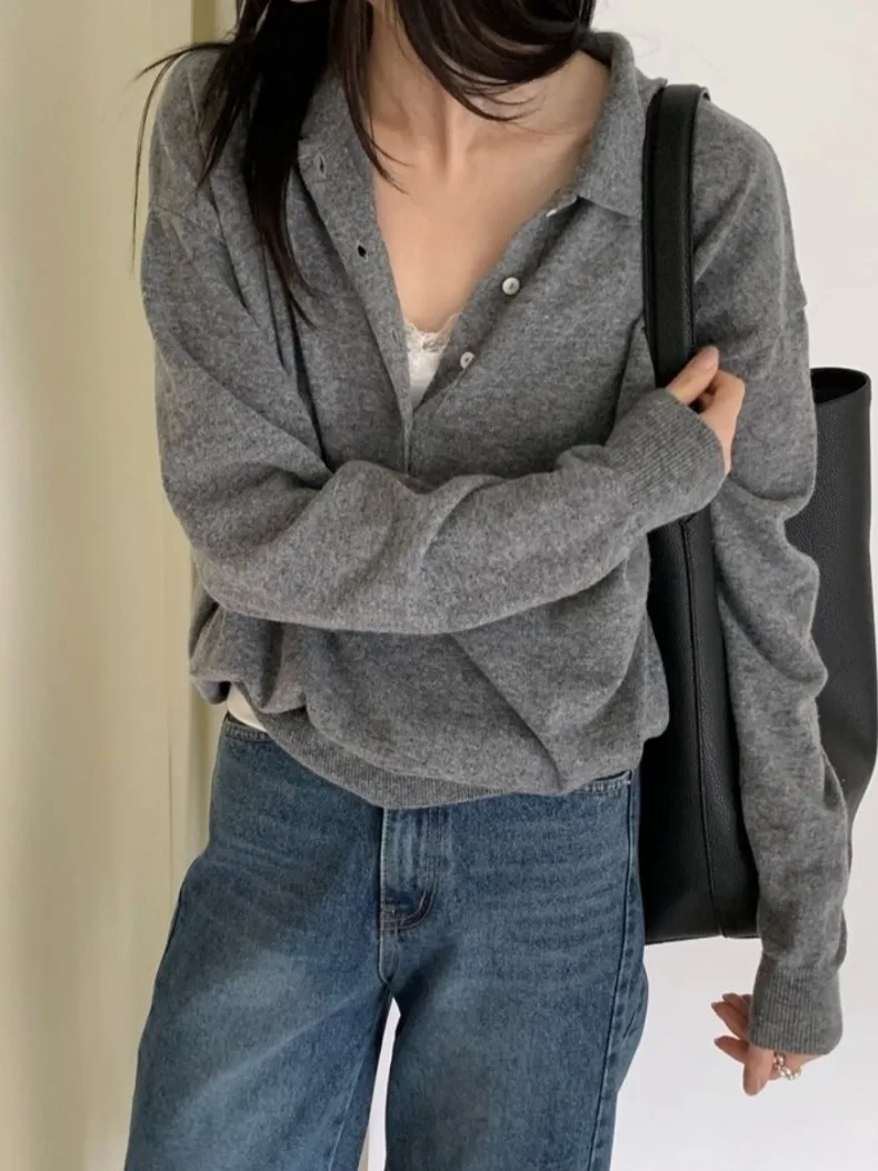Chic V-Neck  Knitwear Women's Loose Fit Versatile Korean Style Autumn Winter Fashion Slimming Top Quality Craftsmanship