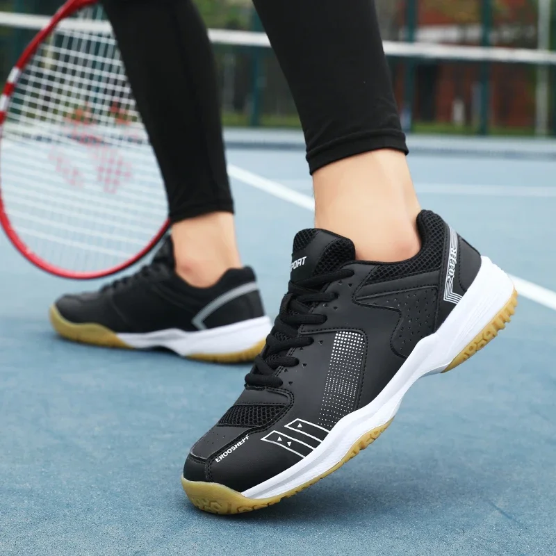 Couples Badminton Sport Sneakers Light Weight Women Athletic Table Tennis Shoes Non-slip Mens Volleyball Tennis Shoes 8202