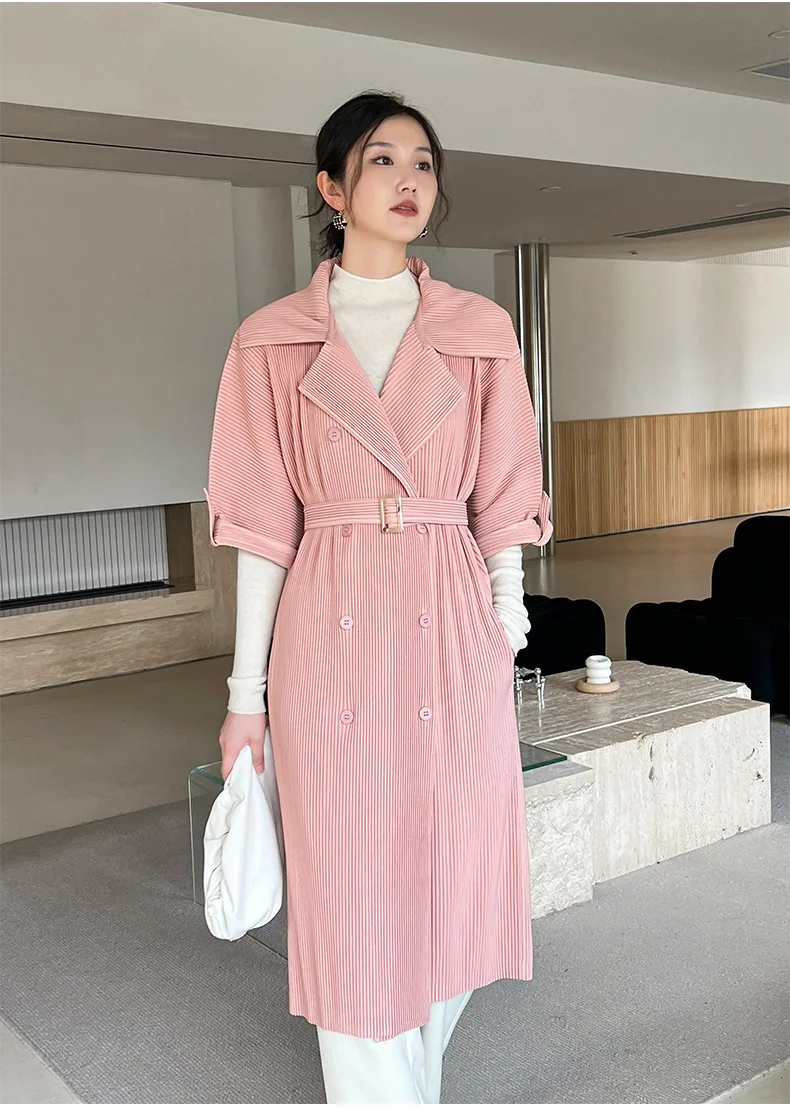

Miyake Pleated 2026 Fall and Spring High-end Pleated Coat British Light Luxury Casual Temperament Commuting Trench Coat Pleats