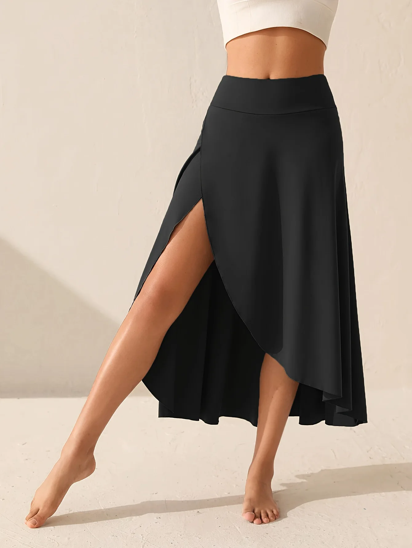 

2025 Summer Women's High-Slit Pencil Skirt Asymmetrical Hem Knee-Length Bodycon Skirt with Hidden Pockets