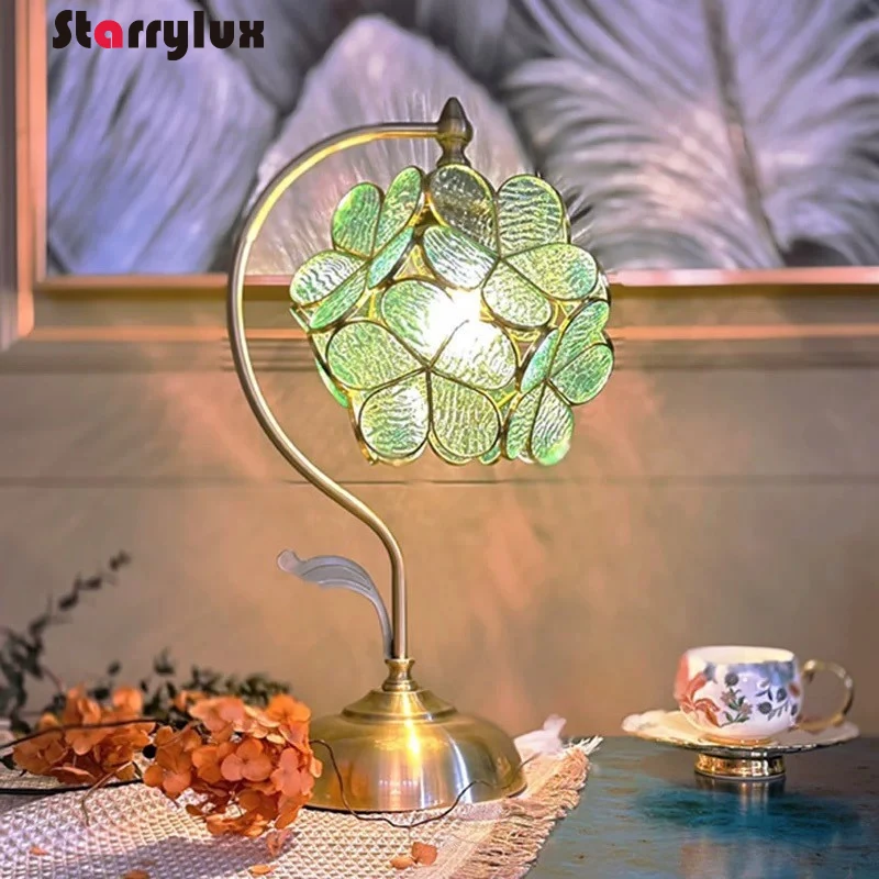 

Luxury Petal Glass Table Lamp Bedroom Nightstand Romantic Wedding Decor Creative Gift High-End Lighting