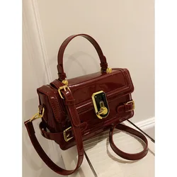 Light Luxury Fashion Glossy Surface Small Square Bag High-End Popular Design Sense Crossbody Bags Patent Leather Texture Handbag