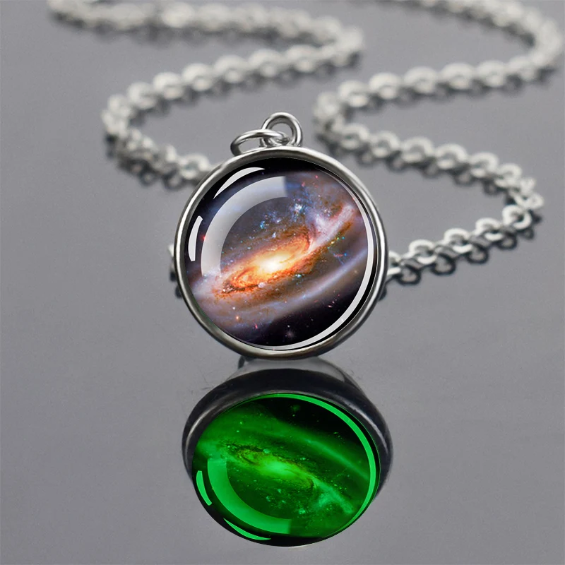 Kosmisch Zwart Gat Hanger Jupiter Maan Glazen Bal 16Mm Hanger Metaallegering Ketting Mode Hemelplaneet Sieraden Verjaardagscadeau