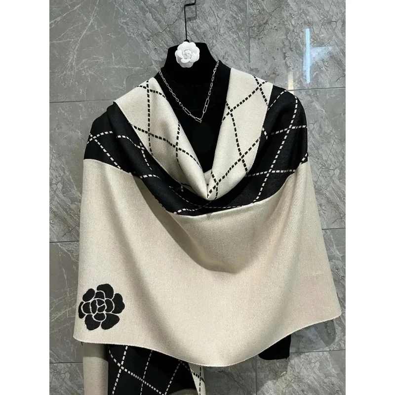 

Elegant Women Double Colors Jacquard Scarf Shawl Spring Summer Leisure Office Wraps Winter Neckerchief