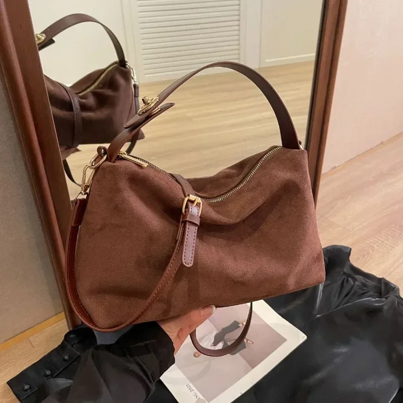 

PU Zipper Solid Color High Capacity Shoulder Bags 2025 Hot Sale Bags for Women Simple Fashion Tote Bolsas Femininas