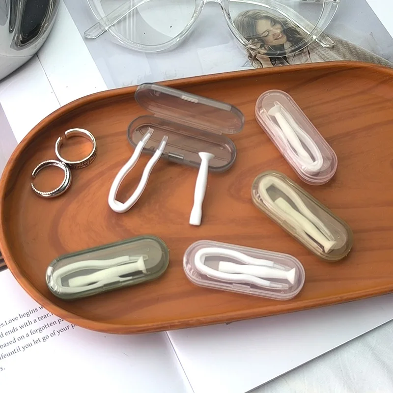 مجموعة أدوات العناية بالعين المحمولة ذات الألوان الشفافة الرجعية للرجال والنساء مع ملاقط وعصا شفط