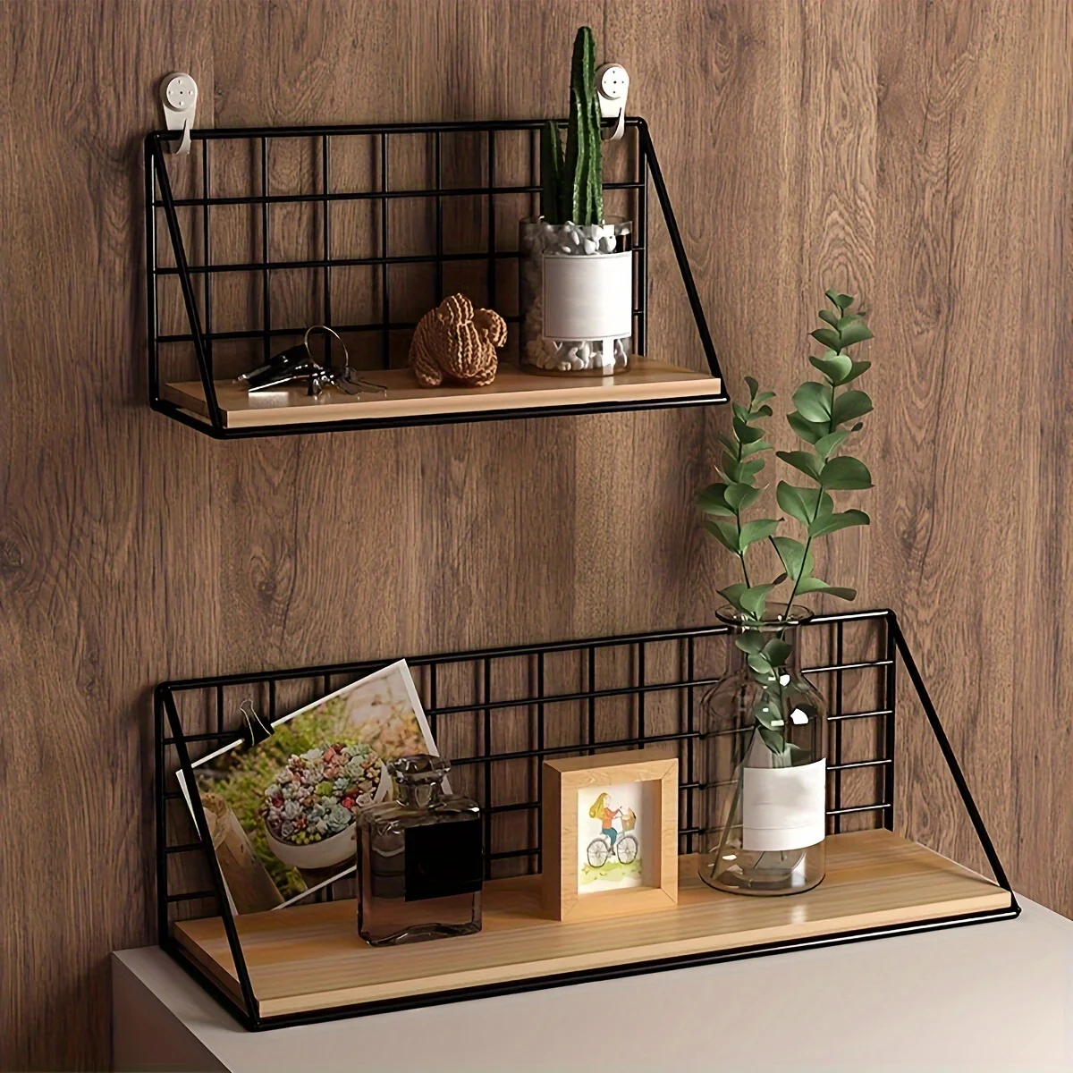 

Durable Metal Wall Mounted Rack - Modern Minimalist Design for Aesthetic Organization - Space-Saving & Versatile Kitchen