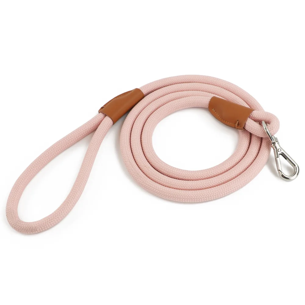 Adjustable Nylon Dog Leash For Large Dogs With Training Buckle_voghion.com