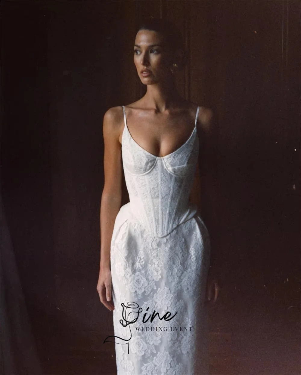 Oine Customized White Lace Spaghetti Strap Wedding Dress Mermaid Lace Bridal Gown Elegant Mermaid Ankle-Length Wedding Gown 2026