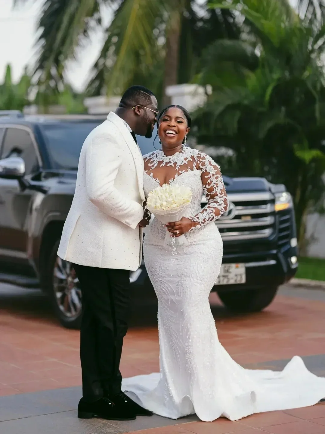 Customized  Illusion High Collar Long Sleeves Beads Sequin Stunning Wedding Dress  Robe De Mariée  Luxury Plus Size  Bridal Gown