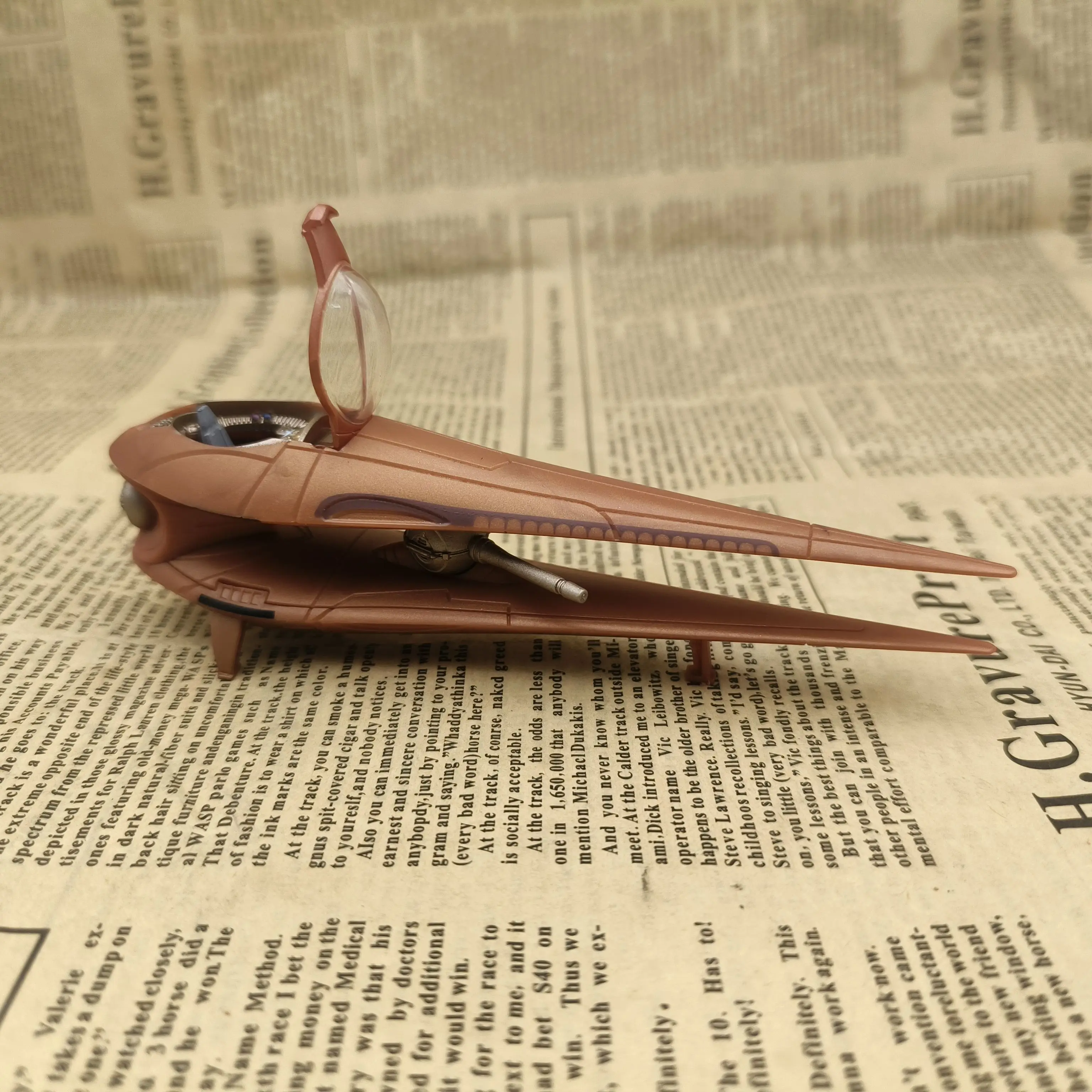 هاسبرو ستار وورز مركبات صغيرة بمقياس 1/72 الدفعة: سلسلة القوارب المقاتلة X-Wing/TIE، نموذج البضائع السائبة للتجميع