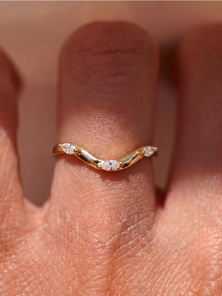 925 Sterling Silver Simply V-Shaped Curve Zircon Ring For Women Daily Wear Party Engagement Wedding High Quality Fine Jewelry - view 5