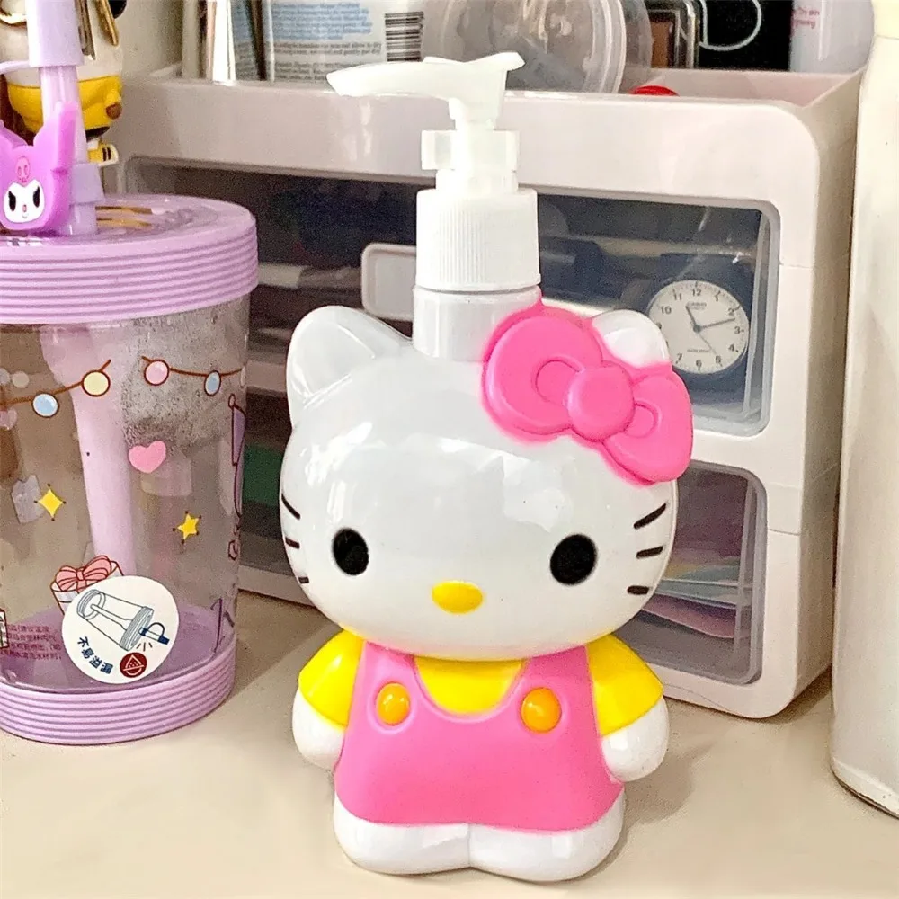 Hello Kitty 500ML Squeeze Bottle Shower Gel HanoSanitizer Dish Soap Liquid Cute Cartoon Anime GirlHeart High Capacity Bottled