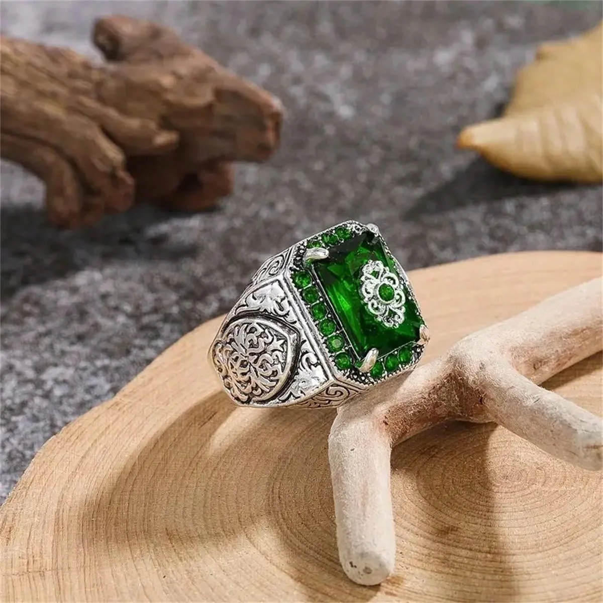 Retro Handmade Turkish Signet Ring For Men Women Ancient Silver Color Carved Eagle Ring Green Zircon Inlay Punk Motor Biker Ring