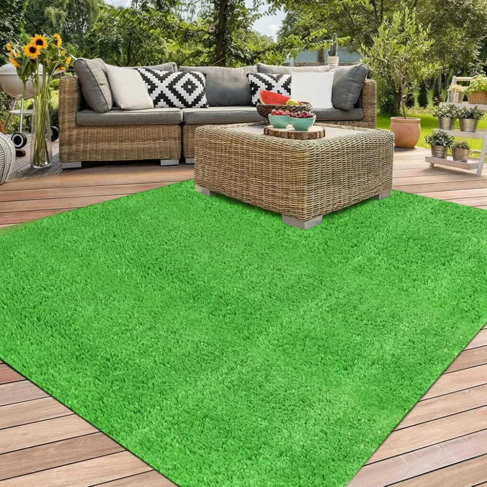 

4x4ft Green Artificial Grass Rug - Waterproof Pet Turf Mat for Balcony, Yard & Outdoor Decor