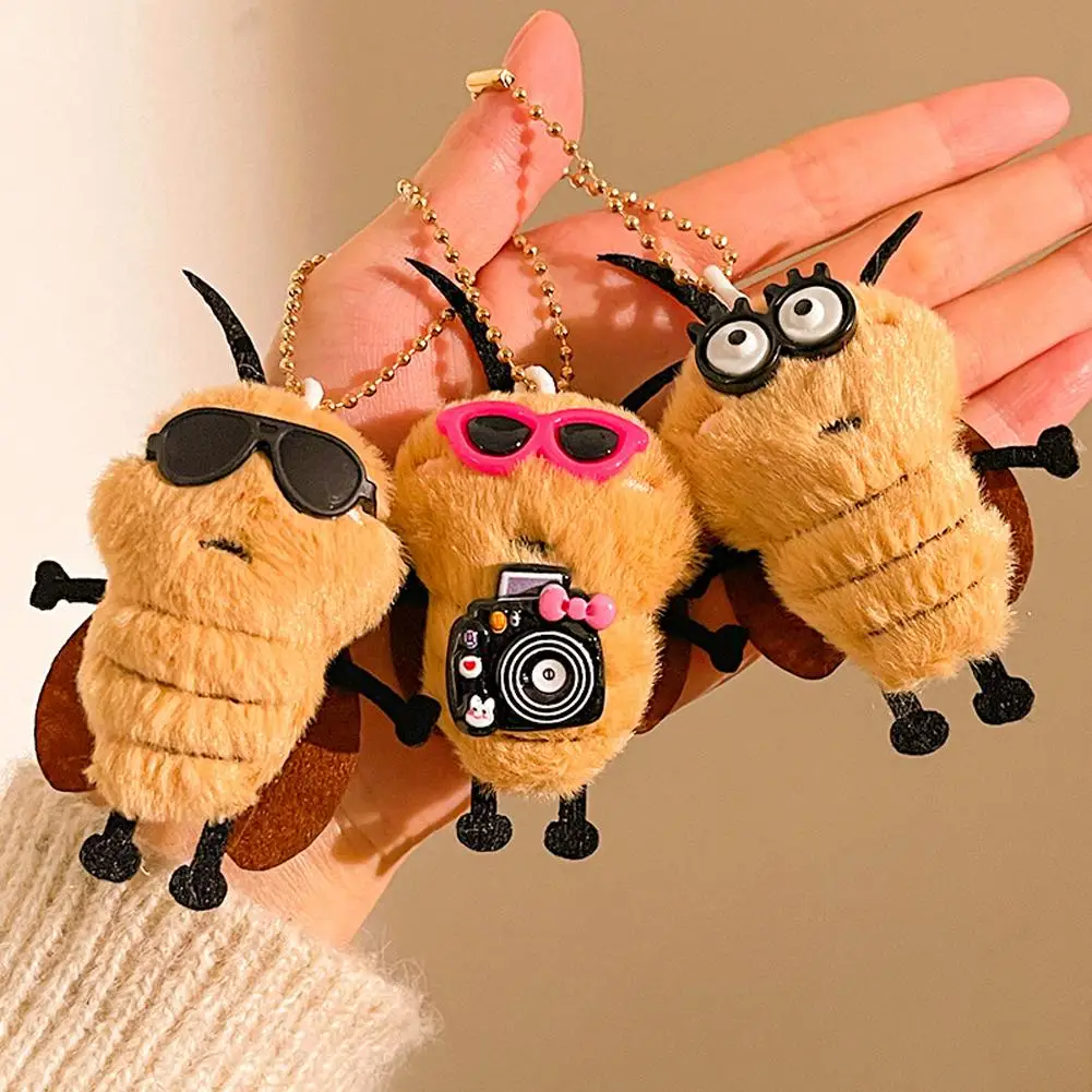 Funny Cockroach Bag Hanging Pendant Mini Keychain  Creative Car Key Ring Cute Car Key Holder Backpack Decor Accessory