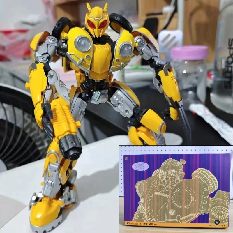 Disponibile Transcraft Giocattolo trasformabile TC-02 Beetle Bumblebee, Film Bumblebee Beetle Car Mode Action Figure Regalo