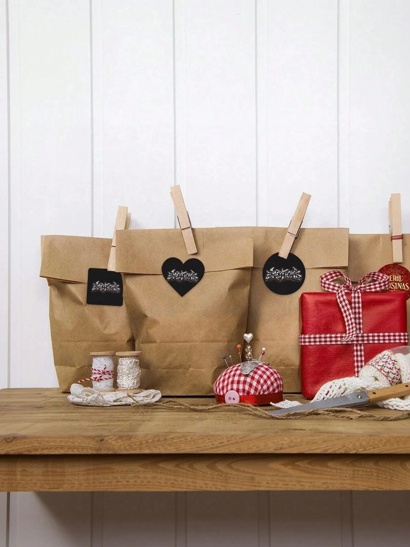 Custom Personalized Colorful Stickers Vinyl Transparent Retro Kraft Paper Waterproof Reusable Wedding Birthday Gifts Name Labels