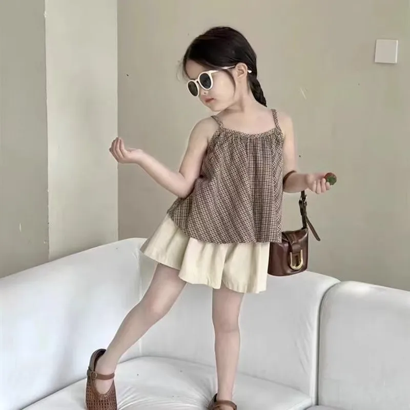 

Girls' Set Summer New Korean Version Baby Suspender Plaid Vest Thin Children's Loose Shorts Two-piece Set
