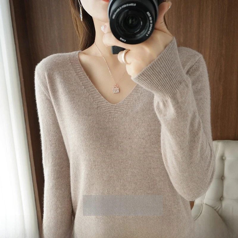 

Women's Cashmere Sweater V-Neck Short Knitted Wool Long Sleeve Inner Wear Large Size Knitted Base Shirt Autumn Winter New Sty...