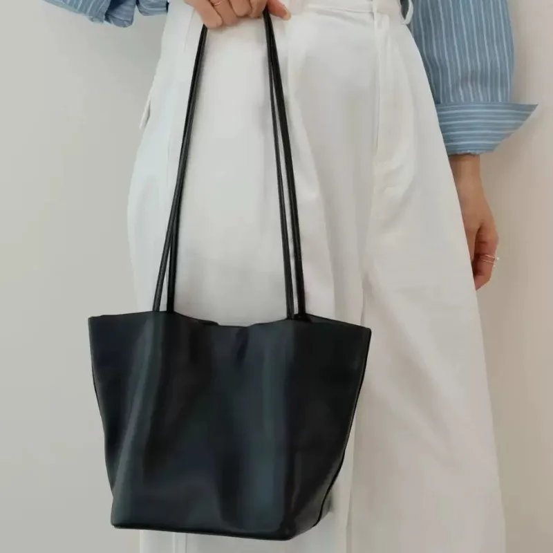 Minimalist Everyday Casual Shoulder Bag for Women Genuine Leather Soft Lambskin Slouchy New Luxury Handbag Portable