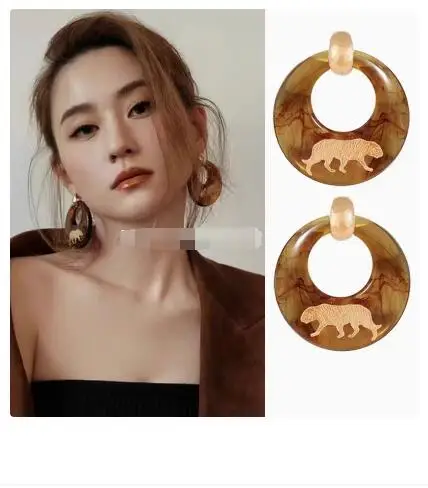 

Same style earrings, circle tiger earrings, earrings, high-end temperament, earrings